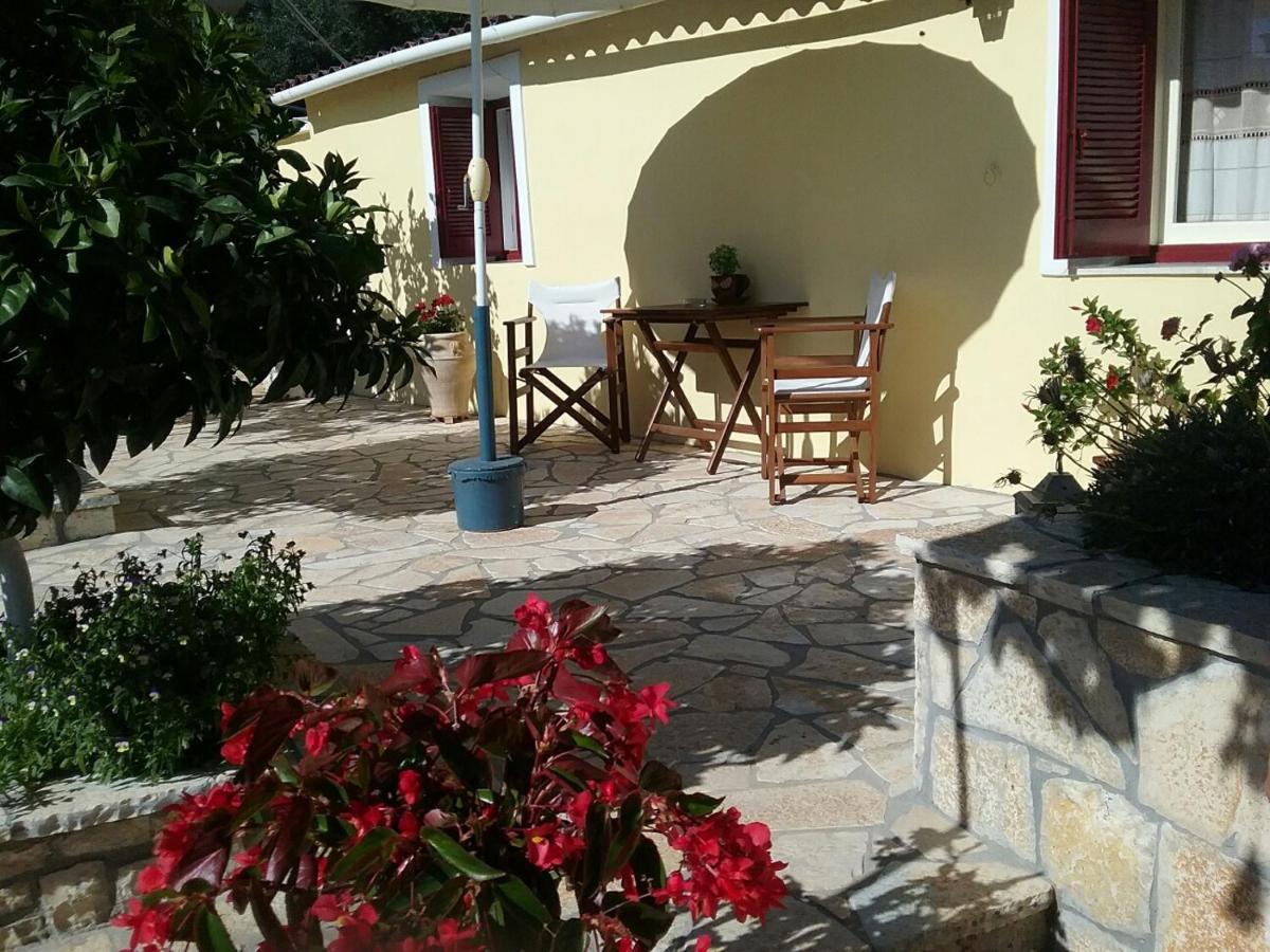 Voula Apartment Gaios Exterior photo