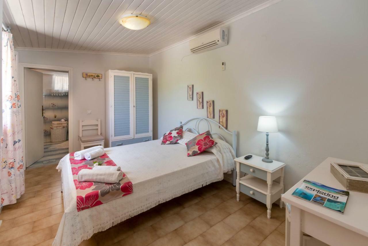 Voula Apartment Gaios Exterior photo
